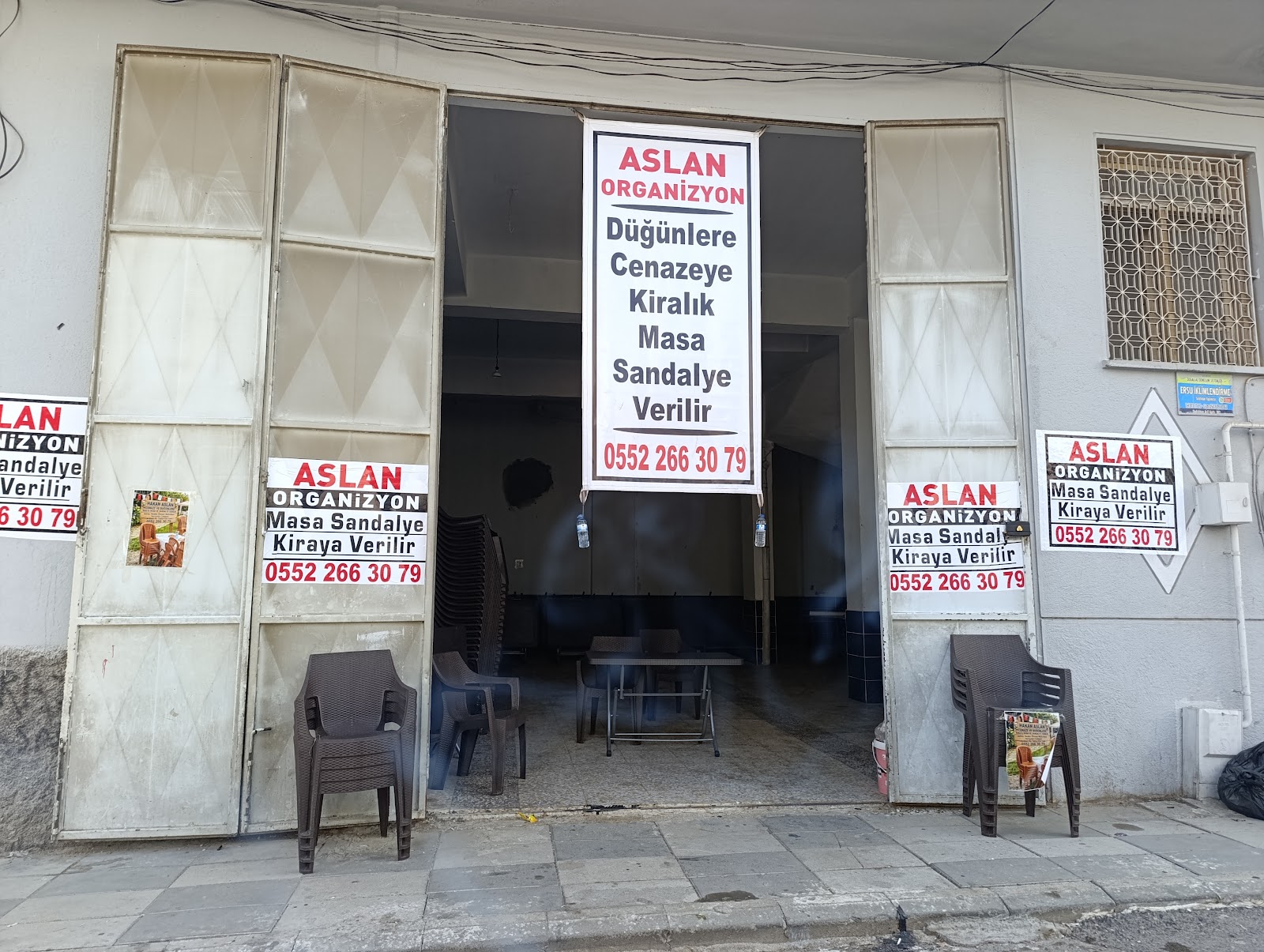 Kiralık sandalye masa aslan organizasyon